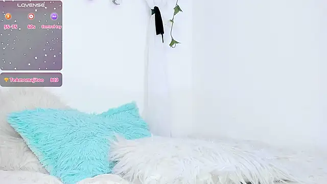 Snapshot of Sara_Kurt chatting on January 2025 04:41:01 PM Sara Kurt online show from January 2025 04:41:01 PM