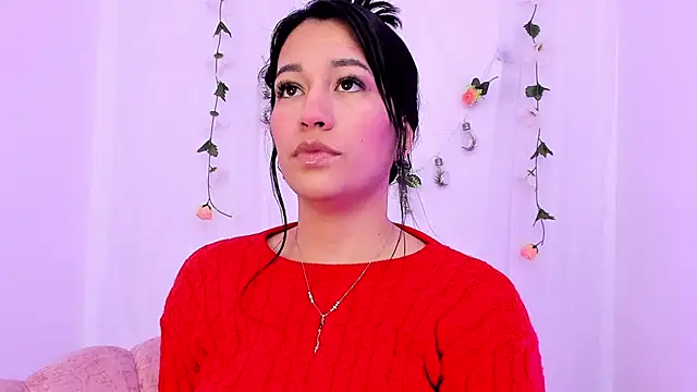 Snapshot of Sara_Kurt chatting on February 2025 11:24:02 PM Sara Kurt online show from February 2025 11:24:02 PM