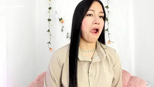 Snapshot of Sara_Kurt chatting on March 2025 07:27:02 PM Sara Kurt online show from March 2025 07:27:02 PM