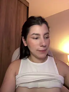 Snapshot of ARITOO_ chatting on April 2026 04:02:02 AM ARITOO online show from April 2026 04:02:02 AM