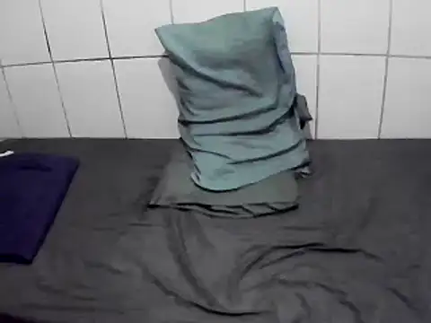 pierdona online show from January 2025 10:01:01 PM