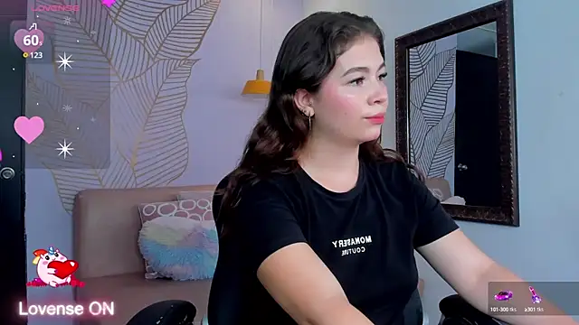 Snapshot of KarenPautt chatting on January 2025 04:03:01 PM KarenPautt online show from January 2025 04:03:01 PM