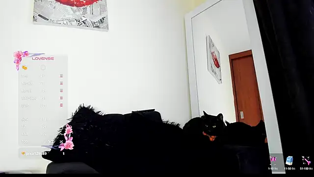 Snapshot of its__angelica_ chatting on October 2025 08:20:01 PM its angelica online show from October 2025 08:20:01 PM