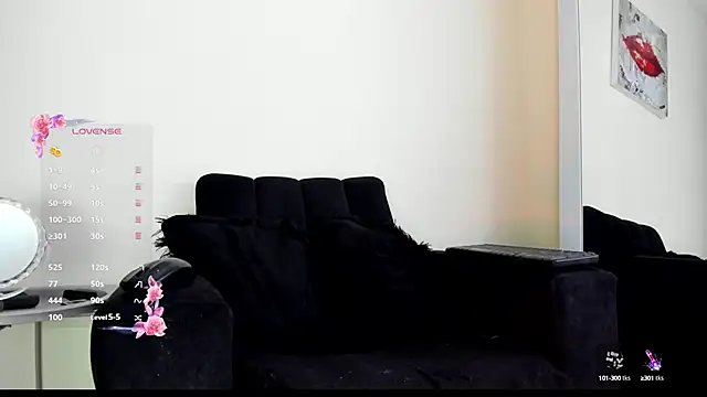 Snapshot of its__angelica_ chatting on October 2025 07:23:01 PM its angelica online show from October 2025 07:23:01 PM