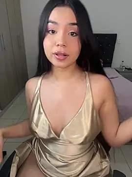 Snapshot of AuroraFiore chatting on June 2026 03:12:02 AM AuroraFiore online show from June 2026 03:12:02 AM