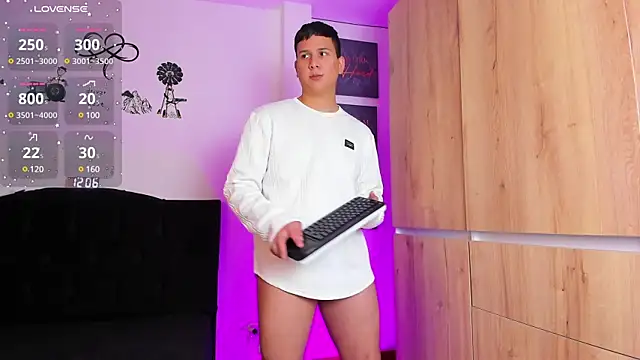 Snapshot of ANDREZALVAREZ chatting on January 2025 05:07:02 PM ANDREZALVAREZ online show from January 2025 05:07:02 PM