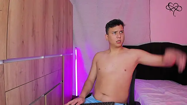 Snapshot of ANDREZALVAREZ chatting on January 2026 11:42:02 PM ANDREZALVAREZ online show from January 2026 11:42:02 PM