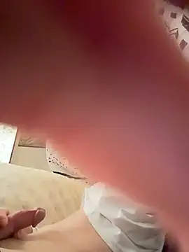 Snapshot of devinshd chatting on November 2025 06:57:01 PM devinshd online show from November 2025 06:57:01 PM