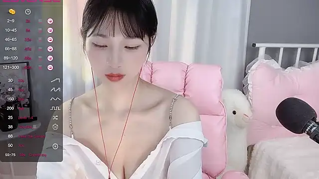 Snapshot of -Jolene-688- chatting on January 2025 12:11:01 AM -Jolene-688- online show from January 2025 12:11:01 AM