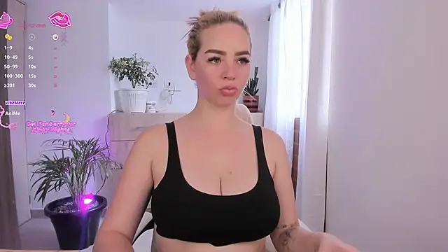 Snapshot of Niicoleta chatting on March 2026 08:59:02 PM Niicoleta online show from March 2026 08:59:02 PM