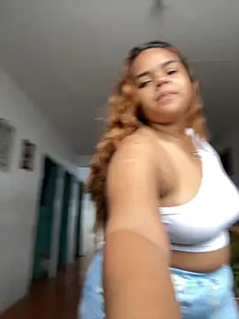 Evabigass online show from November 2025 01:58:02 PM