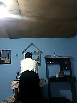 Elvishcassie  online show from September 2025 06:07:01 PM