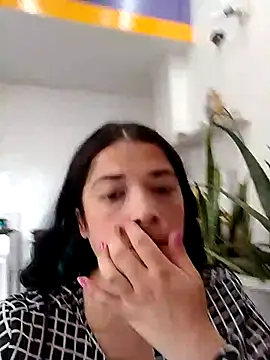 Elvishcassie  online show from June 2026 01:56:01 PM