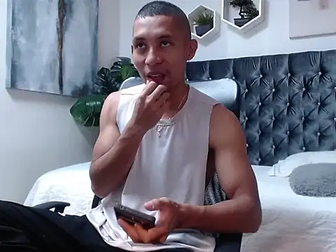 Snapshot of richar_voller chatting on November 2025 11:25:02 AM richar voller online show from November 2025 11:25:02 AM