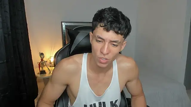 enzo sloran online show from December 2025 04:18:02 AM