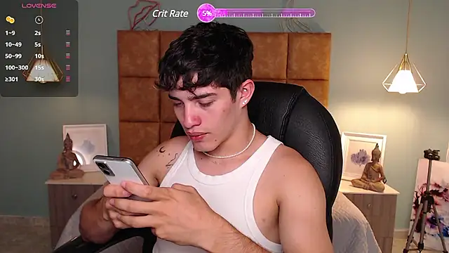 AlejooTwink online show from February 2025 06:41:02 PM