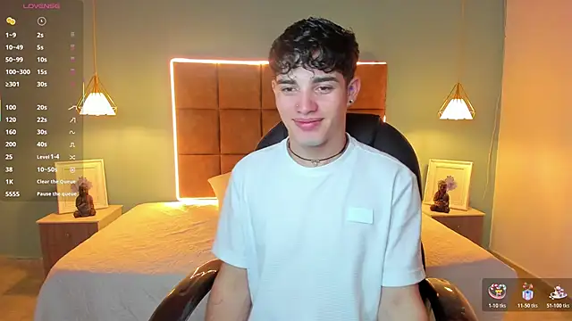 AlejooTwink online show from October 2025 01:17:01 AM