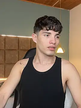 AlejooTwink online show from March 2026 03:44:02 AM