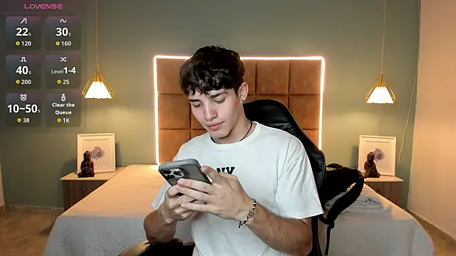 AlejooTwink online show from May 2026 03:45:01 AM