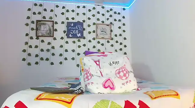 Snapshot of Noah_tyler_ chatting on January 2025 11:05:02 PM Noah tyler online show from January 2025 11:05:02 PM