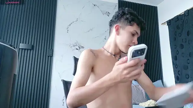 Noah tyler  online show from July 2026 08:08:02 PM