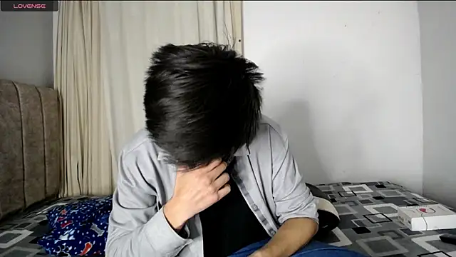 Snapshot of Yellowpokemon23 chatting on November 2025 03:16:02 AM Yellowpokemon23 online show from November 2025 03:16:02 AM