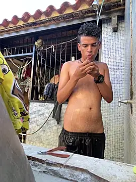 Snapshot of Leo_bunny_hot chatting on January 2025 09:04:02 PM Leo bunny hot online show from January 2025 09:04:02 PM