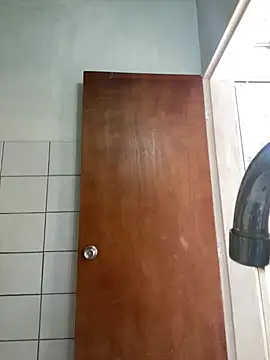 Snapshot of Leo_bunny_hot chatting on January 2025 06:37:02 PM Leo bunny hot online show from January 2025 06:37:02 PM