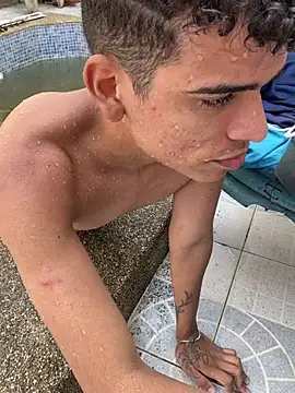 Snapshot of Leo_bunny_hot chatting on February 2025 08:58:01 PM Leo bunny hot online show from February 2025 08:58:01 PM