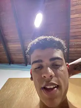 Snapshot of Leo_bunny_hot chatting on February 2025 01:33:01 AM Leo bunny hot online show from February 2025 01:33:01 AM