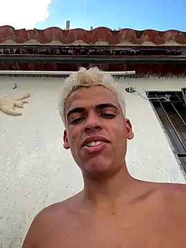 Snapshot of Leo_bunny_hot chatting on September 2025 07:02:02 PM Leo bunny hot online show from September 2025 07:02:02 PM