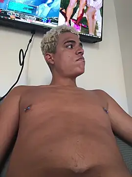 Snapshot of Leo_bunny_hot chatting on October 2025 07:25:02 PM Leo bunny hot online show from October 2025 07:25:02 PM