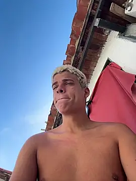 Snapshot of Leo_bunny_hot chatting on December 2025 06:12:02 PM Leo bunny hot online show from December 2025 06:12:02 PM