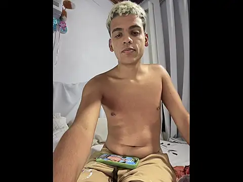 Snapshot of Leo_bunny_hot chatting on January 2026 11:30:02 PM Leo bunny hot online show from January 2026 11:30:02 PM