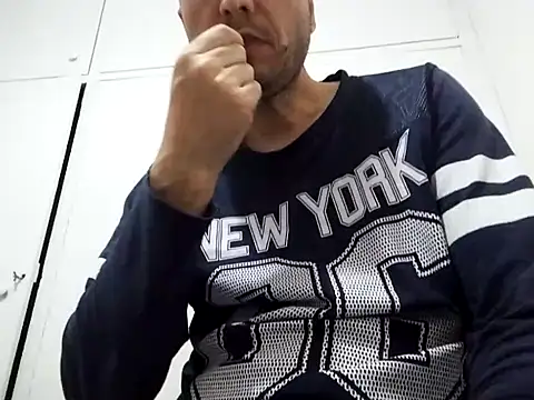 Snapshot of kopgelhadi chatting on December 2024 06:17:02 PM kopgelhadi online show from December 2024 06:17:02 PM