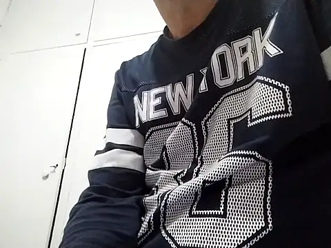 Snapshot of kopgelhadi chatting on January 2025 08:03:02 PM kopgelhadi online show from January 2025 08:03:02 PM