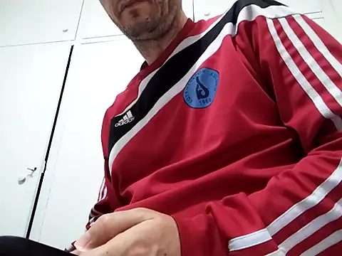 Snapshot of kopgelhadi chatting on February 2025 08:44:02 PM kopgelhadi online show from February 2025 08:44:02 PM