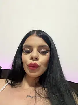 Snapshot of IvyRaven chatting on March 2025 03:02:01 AM IvyRaven online show from March 2025 03:02:01 AM