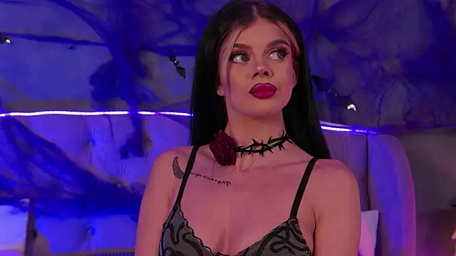 Snapshot of IvyRaven chatting on October 2025 05:46:01 PM IvyRaven online show from October 2025 05:46:01 PM