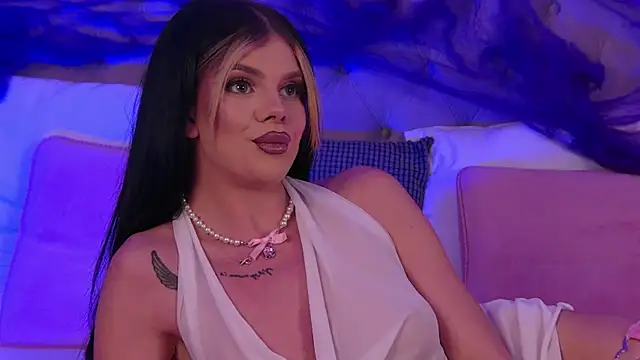 Snapshot of IvyRaven chatting on October 2025 05:56:01 PM IvyRaven online show from October 2025 05:56:01 PM