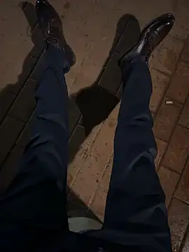 kimkim123123 online show from September 2025 05:02:02 PM