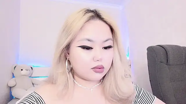 Snapshot of amelia_sunlight chatting on December 2024 11:13:02 PM amelia sunlight online show from December 2024 11:13:02 PM