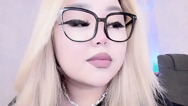 Snapshot of amelia_sunlight chatting on January 2025 10:49:02 PM amelia sunlight online show from January 2025 10:49:02 PM