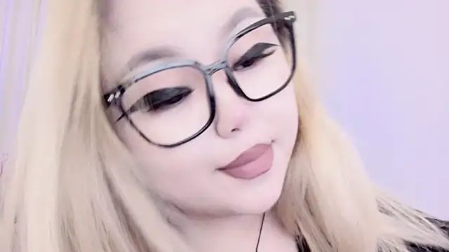 Snapshot of amelia_sunlight chatting on March 2025 11:22:02 PM amelia sunlight online show from March 2025 11:22:02 PM