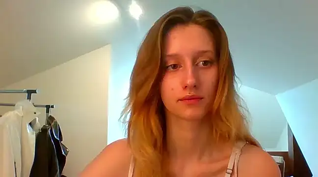 LUNA delight online show from February 2025 07:42:02 AM