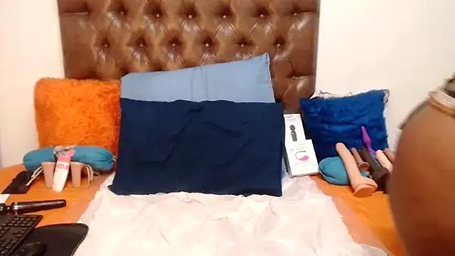 Snapshot of Hotxbums22 chatting on March 2025 02:15:02 AM Hotxbums22 online show from March 2025 02:15:02 AM