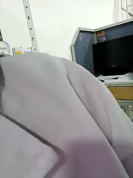 Megan jennerr online show from March 2025 01:32:02 AM