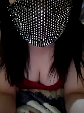 Snapshot of Laurencraft chatting on December 2025 10:39:01 PM Laurencraft online show from December 2025 10:39:01 PM