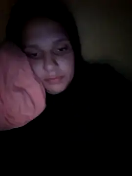 Snapshot of Laurencraft chatting on December 2025 06:27:01 PM Laurencraft online show from December 2025 06:27:01 PM