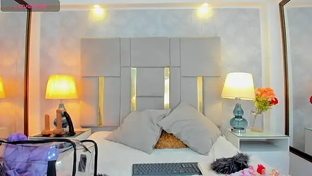 Snapshot of Miranda_Foxx chatting on January 2025 09:31:02 PM Miranda Foxx online show from January 2025 09:31:02 PM